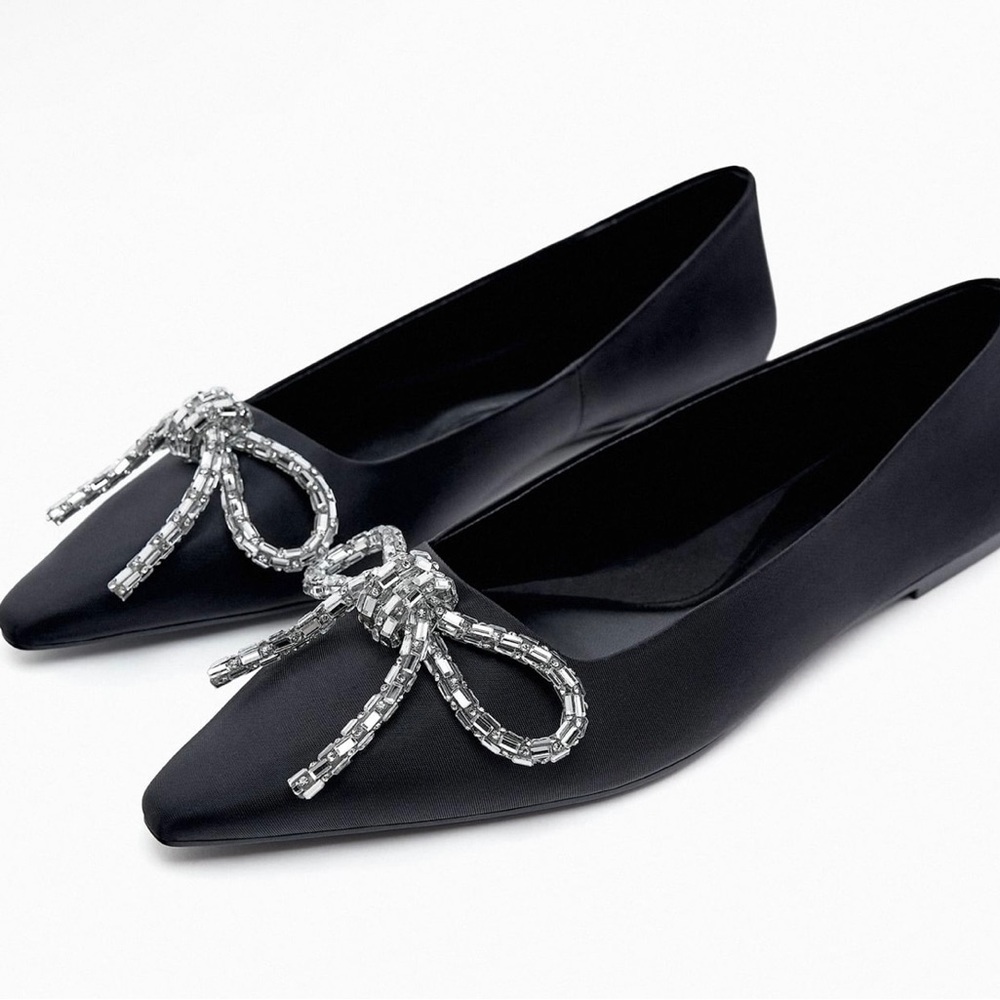 Nwt Zara blogger fav embellished bow flats